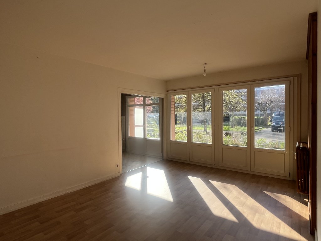 APPARTEMENT T4 A LOUER - CHAMBERY - 97.09 m2 - 1 293 &euro; charges comprises par mois