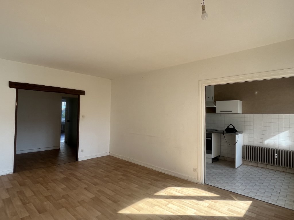 APPARTEMENT T4 A LOUER - CHAMBERY - 97.09 m2 - 1 293 &euro; charges comprises par mois