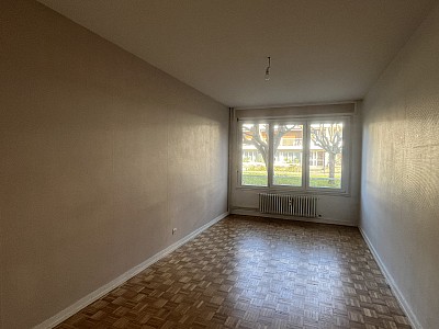 APPARTEMENT T4 A LOUER - CHAMBERY - 97.09 m2 - 1 293 &euro; charges comprises par mois