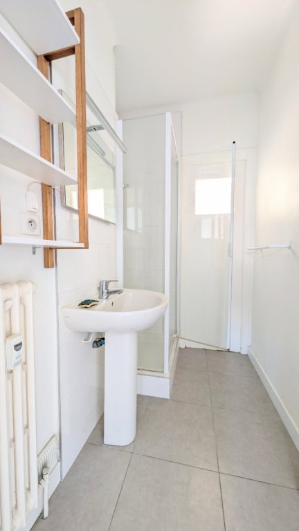 APPARTEMENT T4 - CHAMBERY - 65.72 m2 - VENDU