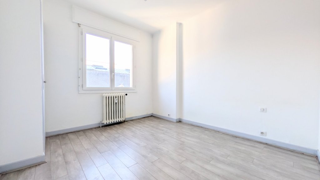 APPARTEMENT T4 - CHAMBERY - 65.72 m2 - VENDU