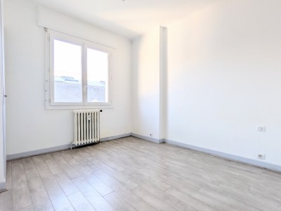 APPARTEMENT T4 - CHAMBERY - 65.72 m2 - VENDU