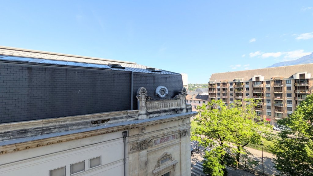 APPARTEMENT T4 - CHAMBERY - 65.72 m2 - VENDU