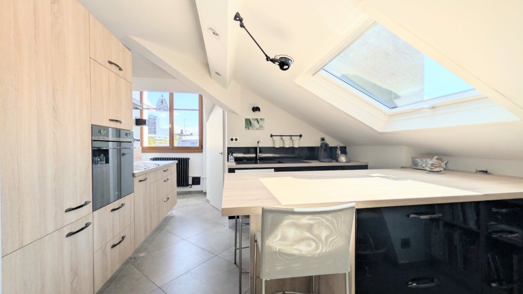 APPARTEMENT T4 A VENDRE - CHAMBERY - 84.3 m2 - 380 000 &euro;